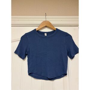 Lululemon Blue Cropped Ribbed Hold Tight Top Size 6